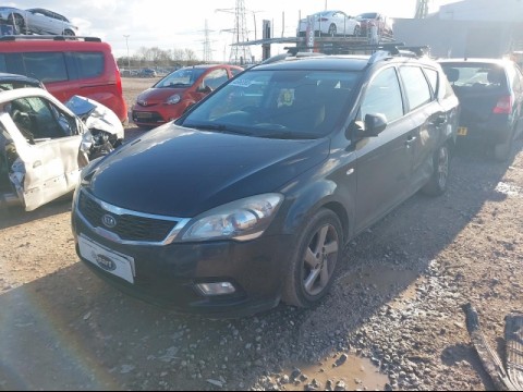  Kia CEED ED 1.6 ������ MT 2010 (�104) - ���������� ���������� � ������������� | �������� � ����������� 